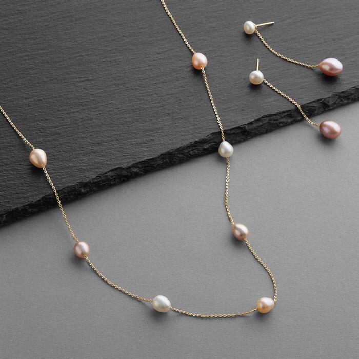 Necklace & earrings
