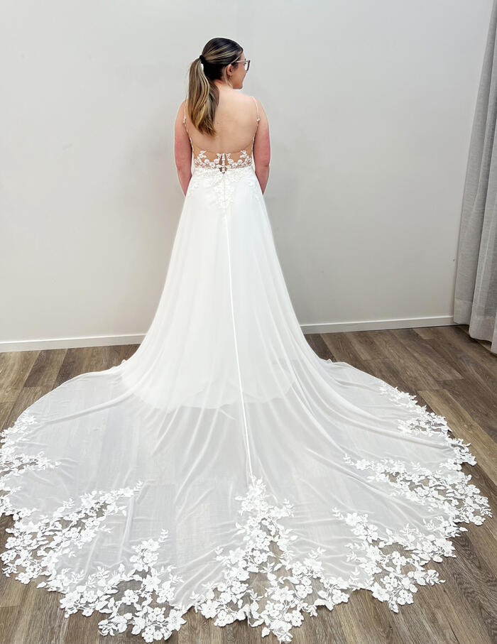 Forget Me Knot Arana | Wedding Dress New Zealand
